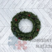 Венок новогодний Кристина с ягодами 35 см заснеженный